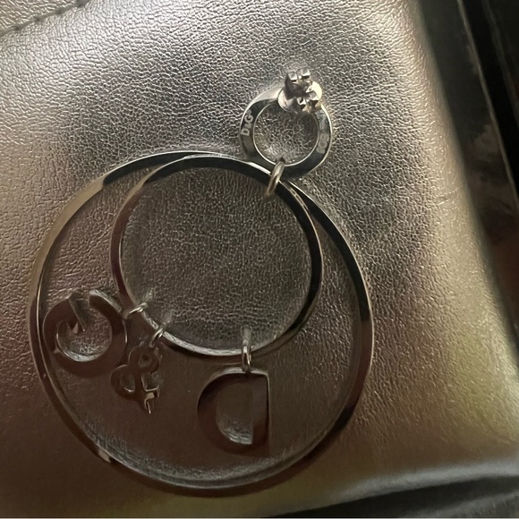 hoop earrings - Picture 5 of 7